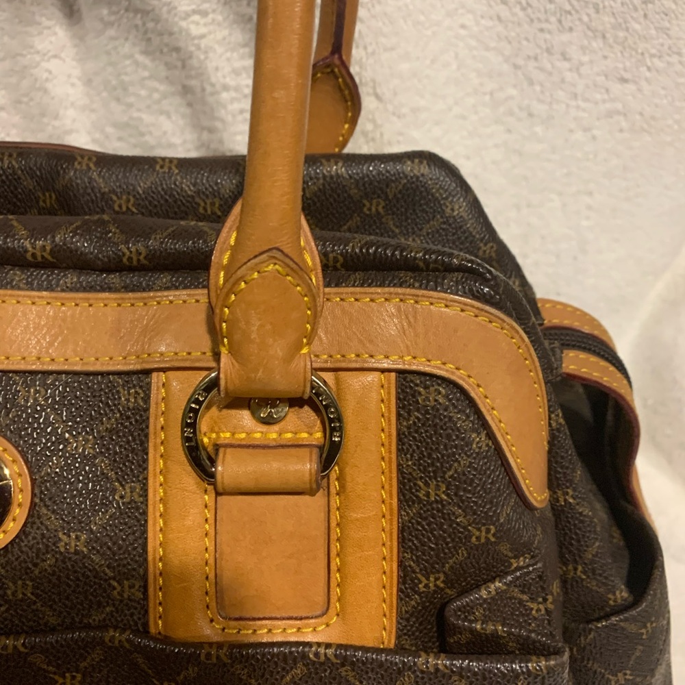 RIONI SATCHEL (Italian) - Picture 9 of 16